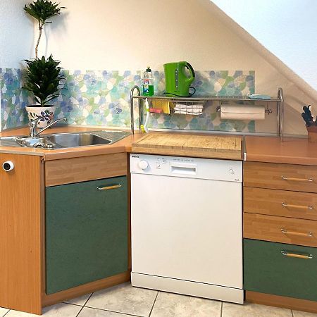 Ferienwohnung Koeln-Poll エクステリア 写真